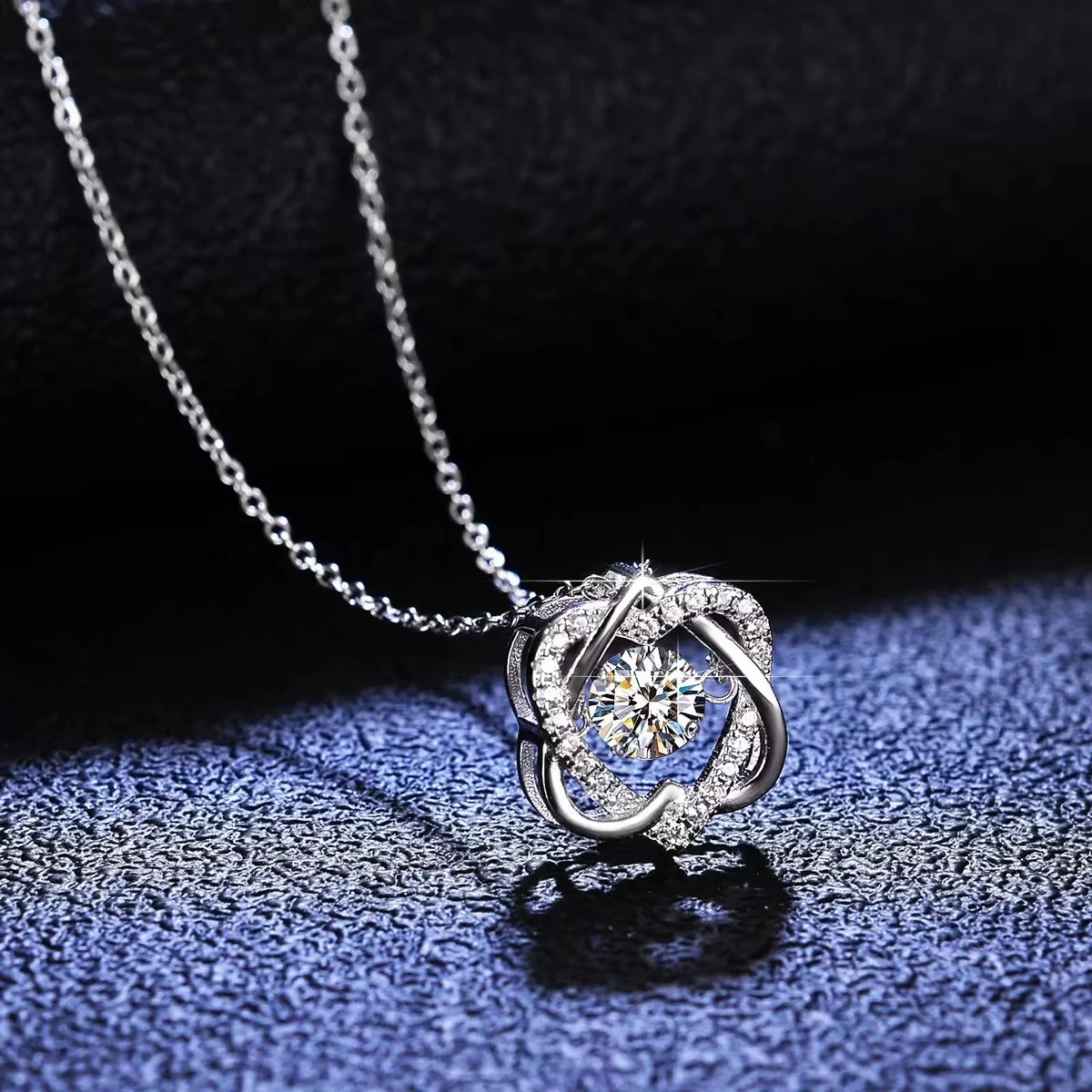 Pendants 0.5Ct Moissanite Diamond Necklace for Women Platinum Beating Heart Collarbone Chain Wedding Bridal Diamond Jewelry